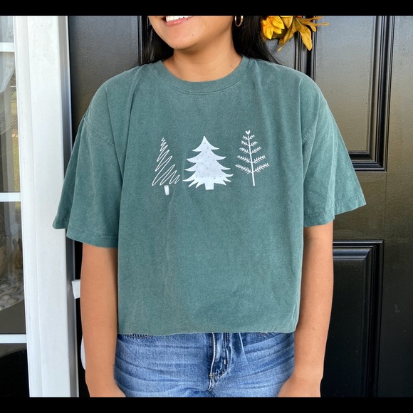 Christmas Tree Shirt Comfort Colors - Picture 3 of 4